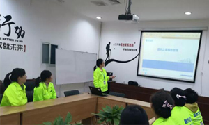 服務(wù)于心，管理于人&mdash;&mdash;安徽淮南店職場禮儀與服務(wù)管理培訓(xùn) 